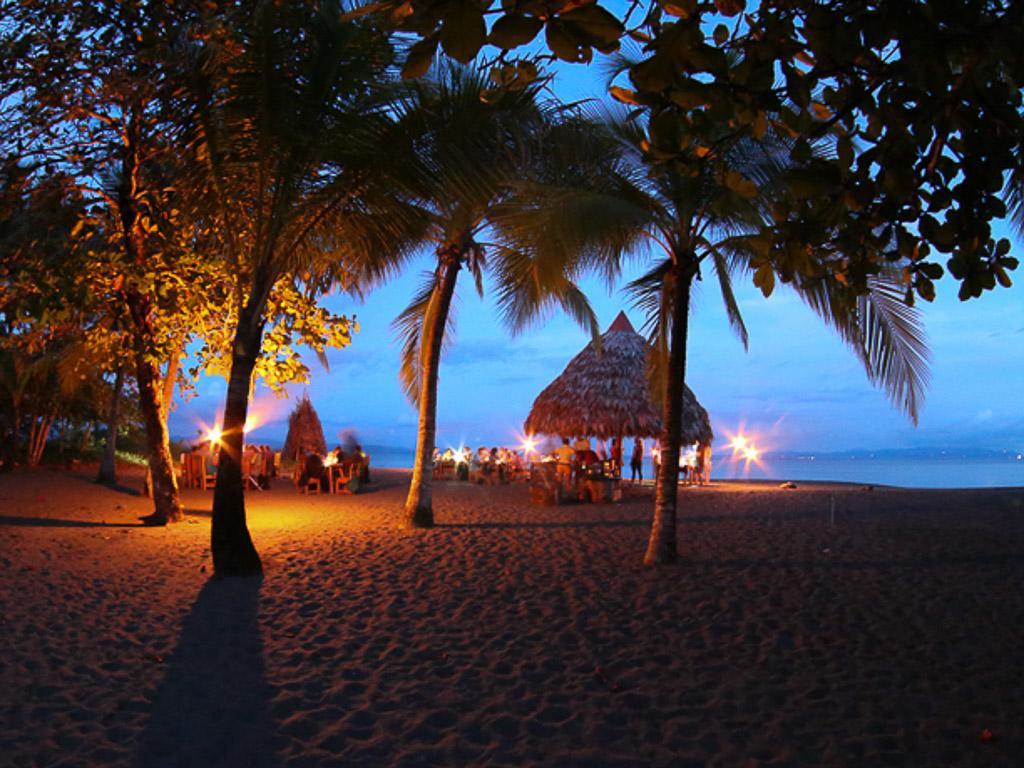 Iguana Lodge Beach Resort And Spa Puerto Jimenez Exterior photo
